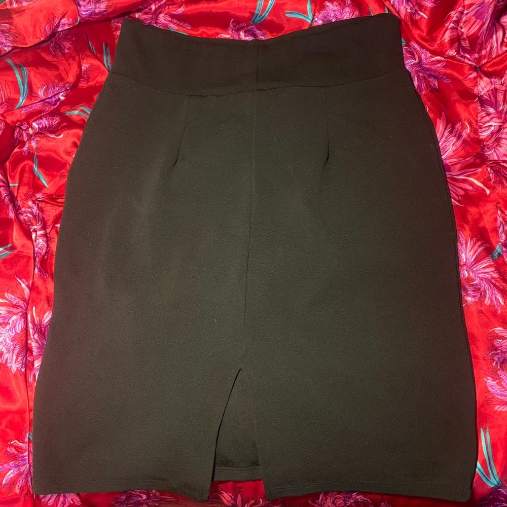 Black plus size pencil skirt with slit